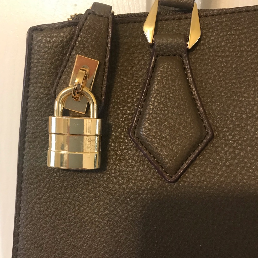 Charming Charlie purse - Picture 2 of 7